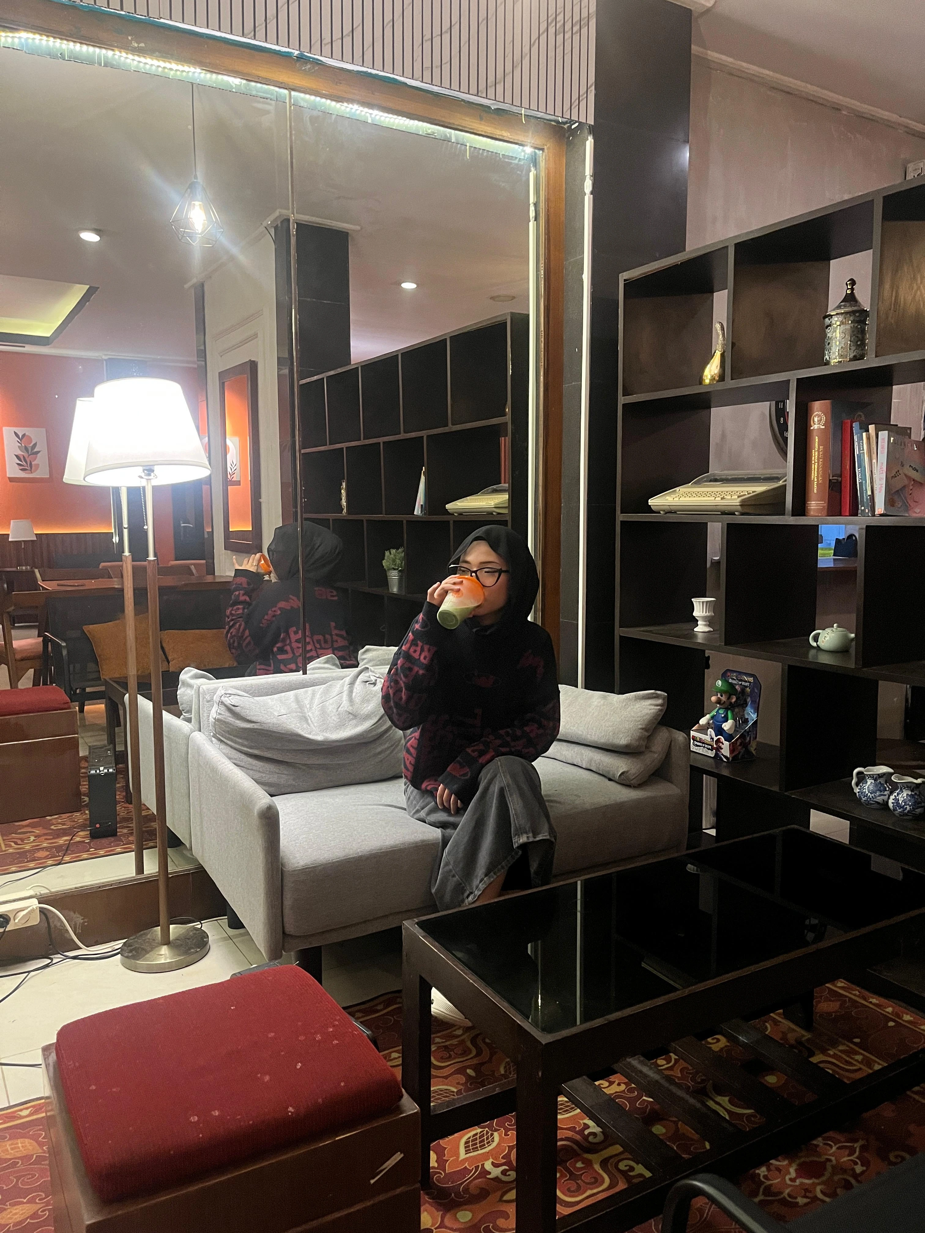 Interior Design & Ambiance